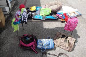 lot 191 image: Mixed Lot Of Dog Items Including Carriers, Car Seat, Beds, Toys, PediPaw And Leash Belts