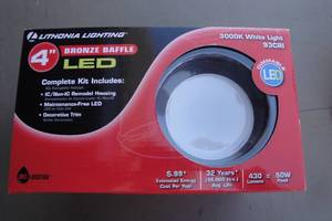 lot 160 image: 8-New-Lithonia # LK4BORB 4-LED Oil Rubbered Bronze Lights, Note 8 X Money