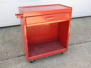 lot 271 image: Rolling lower tool storage chest