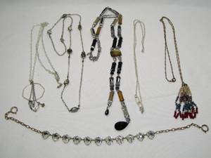 lot 277 image: Assorted fashion necklaces