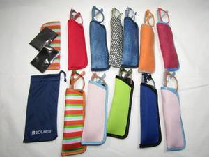 lot 286 image: New Assorted reading glasses with cases