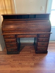 lot 1 image: Vintage Roll top Desk