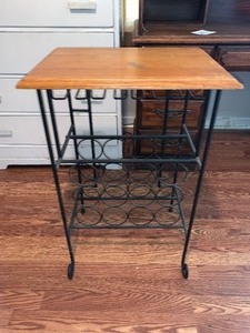 lot 4 image: Wine racktable metal and wood