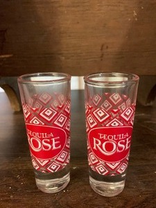 lot 21 image: Pair of shot glasses