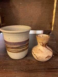 lot 23 image: Pottery