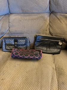 lot 33 image: Ladies bags