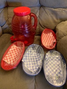 lot 40 image: Pic-nic lot