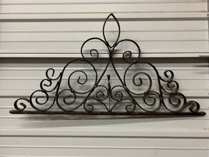 lot 52 image: Wall art Scrolled metal