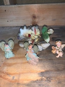 lot 100 image: Assorted what nots   see pics