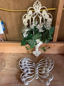 lot 117 image: Wall decorplanterand butterfly     see pics