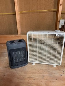 lot 129 image: 1 small heater and 1 small fan   need cleaned   both tested    see pics