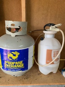 lot 132 image: Propane tank and chemical sprayer   see pics
