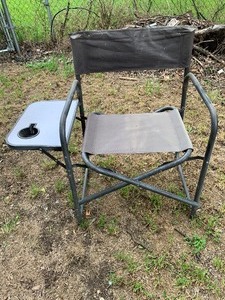 lot 156 image: Outdoor folding chair with attached side table and drink holder    see pics