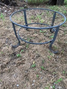 lot 160 image: Round chiminea stand   see pics