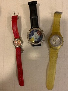 lot 47 image: 3 watches - 1 Betty Boop