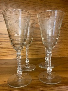lot 58 image: Set of 4 Libby Rock Sharpe wine goblets - etched glass