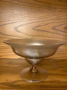 lot 63 image: Lusterware vase