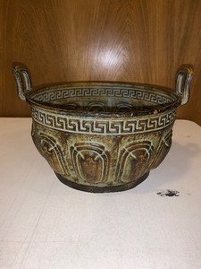 lot 143 image: Bronze brass duo handled vessel