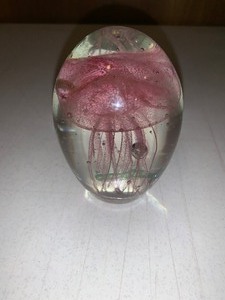 lot 146 image: Hand blown jelly fish paper weight