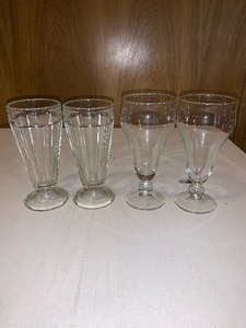 lot 158 image: 2 pair ice cream sundae footed clear glasses
