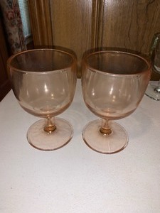 lot 159 image: set of 2 wine blush host glasses
