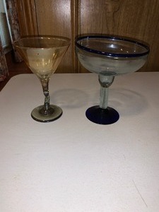 lot 161 image: 2 vntage margartia or dessert glass stemware as pictured