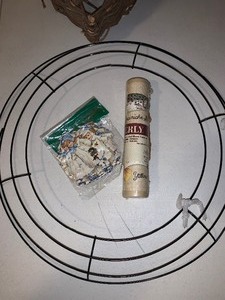 lot 191 image: Crafting lot - heart shaped basket wire wreath starter misc items as shown
