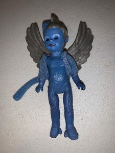 lot 196 image: vintage WIZARD OF OZ flying monkey toy - this piece is in great shape