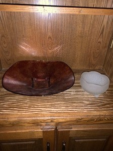 lot 183 image: Indiana glass candy dish diamond point patterned, frosted, 3 toed crimped bowl and large glass bowl