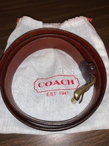 lot 222 image: Brown Coach belt with bag (40 waist)