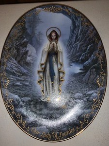 lot 239 image: Bradford Our Lady of Lourdes collectors plate