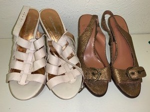 lot 258 image: 2 pair women shoes - 1 wedge heels - see pics for size and description