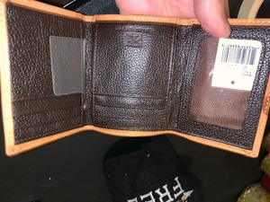 lot 273 image: 1 cap Born Free - 1 Tony Lama trifold Ostrich print genuine leather