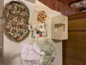 lot 289 image: Misc. household items - Kleenex box cover, aprons, and 2 cross stitch decor, etc - see pics