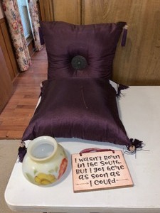 lot 296 image: Miscellaneous home decor includes vintage glass lamp shade - 1 pillow missing centerpiece button - see pics