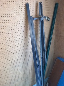 lot 311 image: QueenKing bed rail with casters