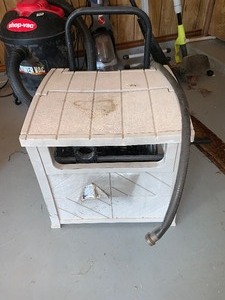 lot 316 image: Suncast water hose storage on wheels