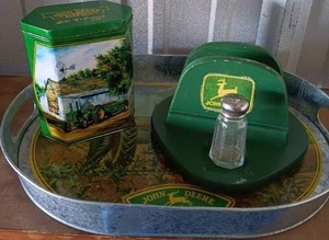 lot 4 image: Nice Selection of John Deere Pieces Including metal tray, biscuit tin, and wooden S&P shaker and napkin holder
