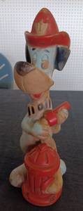 lot 80 image: Vintage Huckleberry Hound (Firefighter) Squeaky Toy--8 tall--Mfg. by Dell