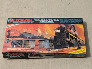 lot 13 image: Lionel Nickle Plate Special Train Set