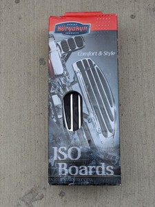 lot 17 image: Kuryakyn - 7905 - ISO-Boards - NEW