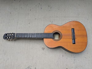 lot 20 image: Gremlin GC10 Acoustic Guitar