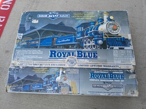 lot 23 image: Bachmann 90016 Big Haulers Royal Blue G Scale Electric Model Railroad Train Set