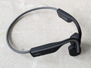 lot 142 image: Shokz S661 Headset