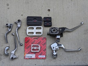 lot 158 image: Motorcycle Parts Bundle