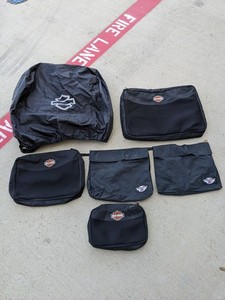 lot 171 image: Lot of Harley Davidson Pouch
