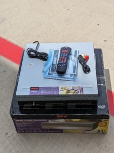 lot 182 image: RCA DRC 500 5 Disc Changer, DVD, Video CD, CD Player