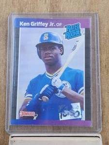 lot 87 image: Ken Griffey Jr. - 1988 Donruss baseball card - Rookie Card - #33