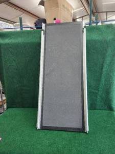 lot 92 image: PetSafe dog ramp