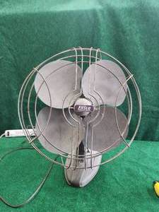 lot 75 image: Vintage Fasco ArticAire fan